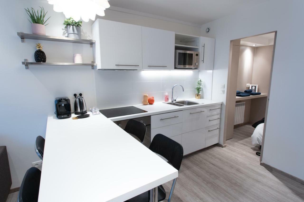 Appartement Au Pied De La Cathedrale Реймс Екстериор снимка