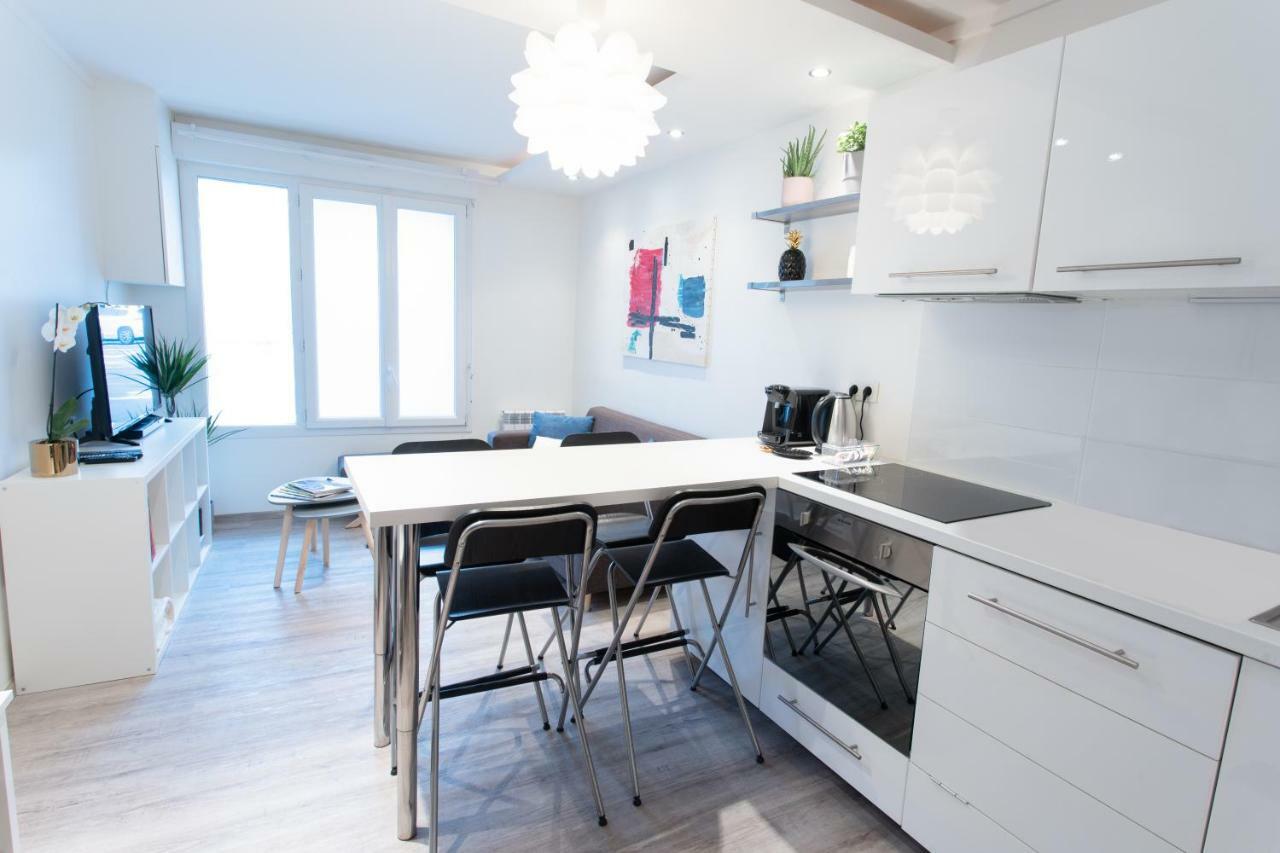 Appartement Au Pied De La Cathedrale Реймс Екстериор снимка